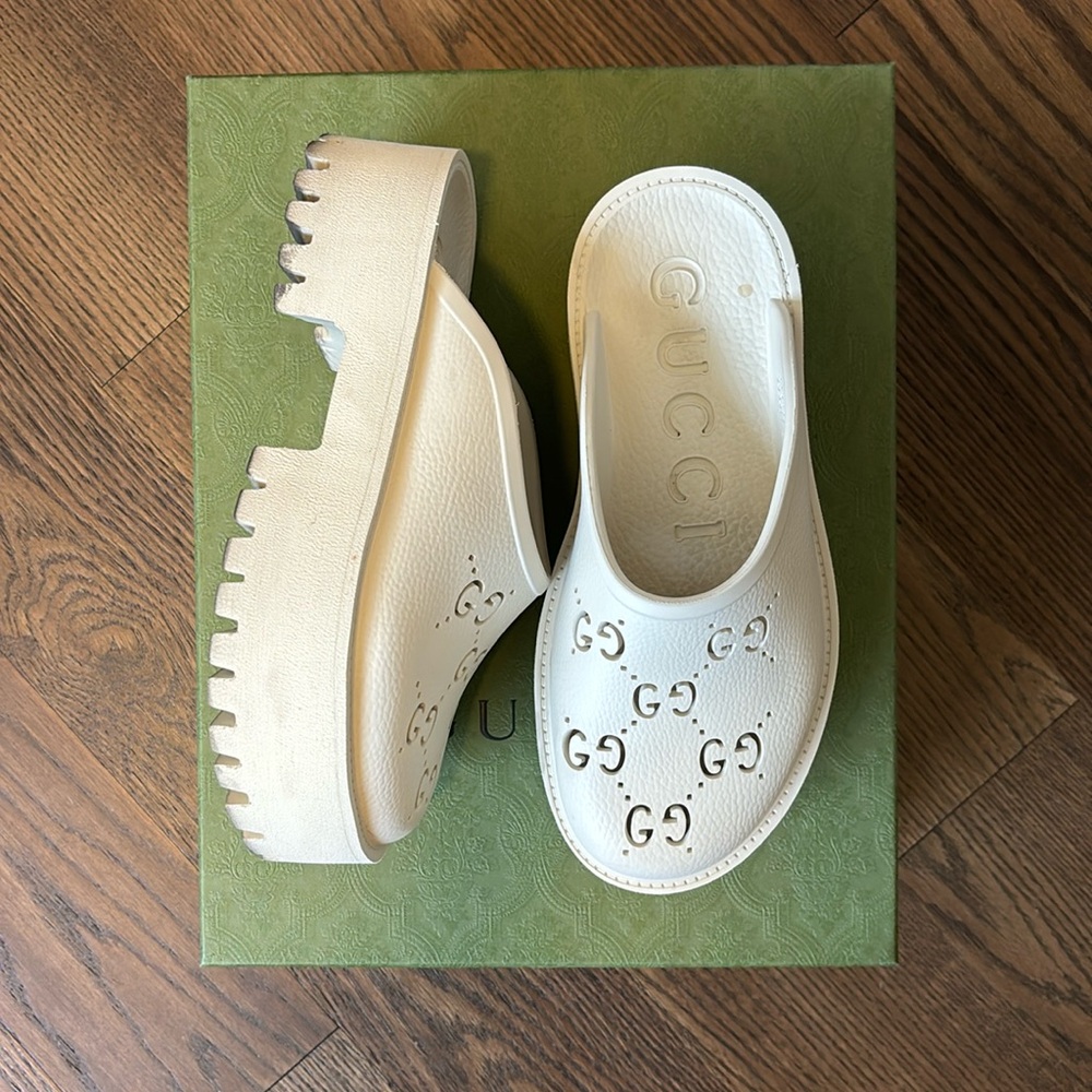 Gucci rubber clogs size 38